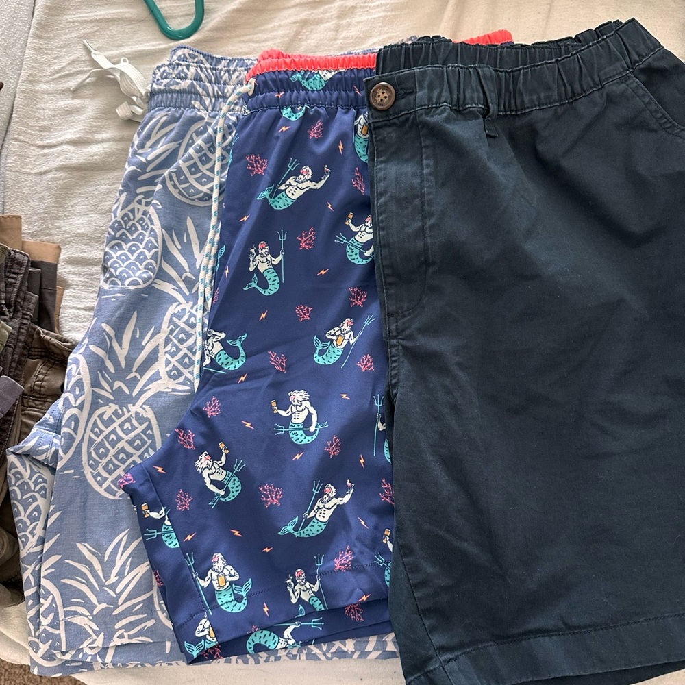 Chubbies Blue Tropical Shorts Elastic Waistband Quick-Drying